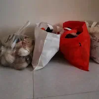 تعدادی لباس بچگانه دخترانه