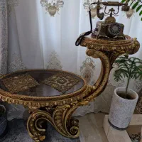 میز تلفن و دکوری شیک همراه تابلو ست