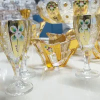 سرویس پزیرایی ۲۴ پارچه کریستال طلاکوب طرح قدیم|ظروف سرو و پذیرایی|پیر بکران, |دیوار