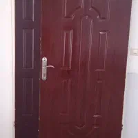دوعدد در اتاق خواب بایک عدد درورودی دوتیکه