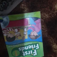 کتاب واسه ترم یک کلاس زبان فرست فرند وان