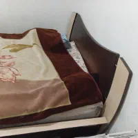 سرویس خواب دو نفره MDF شامل تخت، آینه، میز پاتختی|تخت و سرویس خواب|ایلام, |دیوار