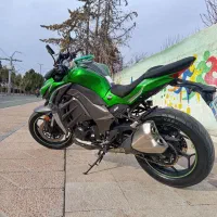 کاوازاکی طرح z1000