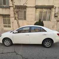 اریو دنده ای مدل ۹۶ سفید|خودرو سواری و وانت|تهران, پاسداران|دیوار