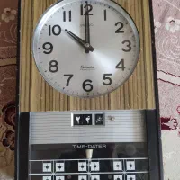 ساعت دیواری قدیمی