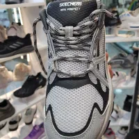 کفش اسکیچرز