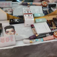 لوازم گریم و میکاپ وشینیون و ناخن کاملا نو|آرایشی، بهداشتی، درمانی|مشکیندشت, |دیوار