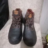 کفش کار|کیف، کفش، کمربند|شاهینشهر, مسکن مهر|دیوار