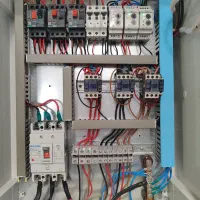 تاسیسات برق وآب ساختمان و تعمیر یخچال و کولر گازی
