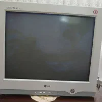 دو عدد مانیتور قدیمی LG|قطعات و لوازم جانبی رایانه|محمدشهر, ولدآباد|دیوار