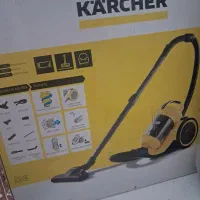 جارو برقی آلمانی کارچر vc3