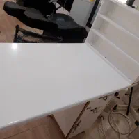 میز کاشت ناخن