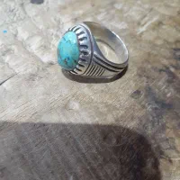 انگشترنقره وتعدادی سنگ عقیق اصل