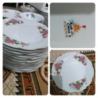 سرویس چینی گل قرمز|ظروف سرو و پذیرایی|کاشان, گارزگاه|دیوار