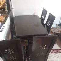 میز ناهار خوری ۴ نفره و ۳ عدد میز جلو مبلی