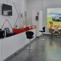 استخدام نیرو فروش