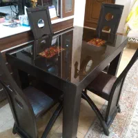 میز ناهارخوری ۴ نفره تمیز و سالم|میز و صندلی غذاخوری|رشت, ساغری سازان|دیوار