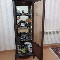 ویترین چوبی  ( فقط ویترین ، ظرفها فروشی نیست )|بوفه، ویترین، کنسول|رشت, پیرکلاچای|دیوار