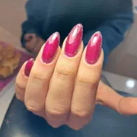 کاشت و آموزش ناخن