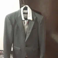 یک دس کت شلوار چهار تیکه