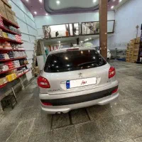 206 با لوازم تک