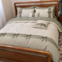 تخت دونفره چوبی