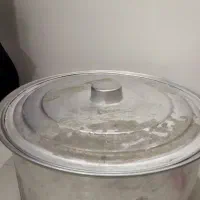 قابلمه روحی قدیمی بزرگ