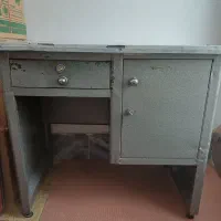 میز تحریر و کار