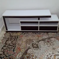 میز،تلوزیون