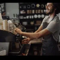 باریستا با سابقه کاری