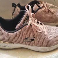 کتونی اسکیچرز سایز۴۰