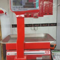 فروش یخچال ویترینی ومکعبی و ترازو|فروشگاه و مغازه|شیراز, شهرک گلدشت حافظ‎|دیوار