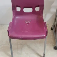 صندلی پلاستیکی پایه فلزی