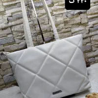 حراج کیف زنانه ودخترانه ۲۵۰ تا۳۵۰ بدون هزینه پست