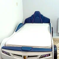 تختخواب کودک و نوجوان مدل ماشین بسیار بسیار تمیز|اسباب و اثاث بچه|شاهین‌شهر, نظامی|دیوار