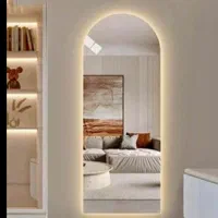 آینه قدی دفرمه شکل دار چراغدارطرح نیم رخ وبرجسته|آینه|رشت, بیجارپس|دیوار