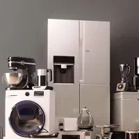 فروشنده خانم برای مغازه پلاستیک فروشی