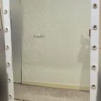 آینه ی چراغ دار