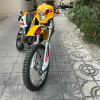 هیوسانگ ۲۰۰ سی‌سی|موتورسیکلت|رشت, حومه رشت|دیوار
