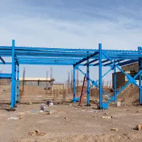 رنگ امیزی ساختمان درب و پنجره. اسکلت ساختمان و ...