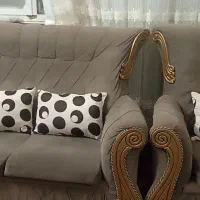 فروش مبل ویک فرش ۱۲متری پشمی قدیمی|فرش|بیرجند, |دیوار