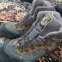 کفش کوهنوردی کاملا نو