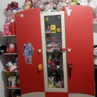 کمد دو تیکه و میز تحریر در حد نو سالم و تمیز