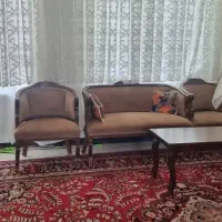 حراج دو دست مبل کلاسیک|مبلمان خانگی و میز عسلی|خمین, |دیوار