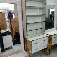 دکور آرایشگاه ،آینه،صندلی اصللح ،سرشور،پاف ترولی|آرایشگاه و سالنهای زیبایی|باقرشهر, |دیوار