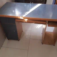 میز کامپیوتر