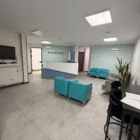 نیروی خدماتی خانم