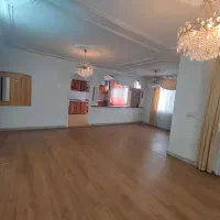 اجاره طبقه دوم ۱۲۰ متری وسط شهر