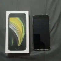 ایفون  se2020