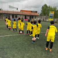 آموزش فوتبال (مدرسه فوتبال آذرخش)